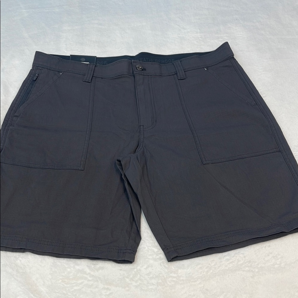 Weatherproof Black FORGED IRON MENS SIZE 36 Shorts Versatile Design